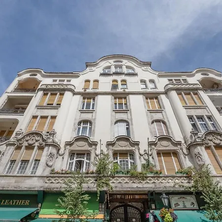 Apartman Skyline Serenity Retreat @vaci Famous Street