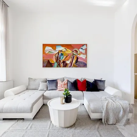 Daire Skyline Serenity Retreat @vaci Famous Street Budapeşte